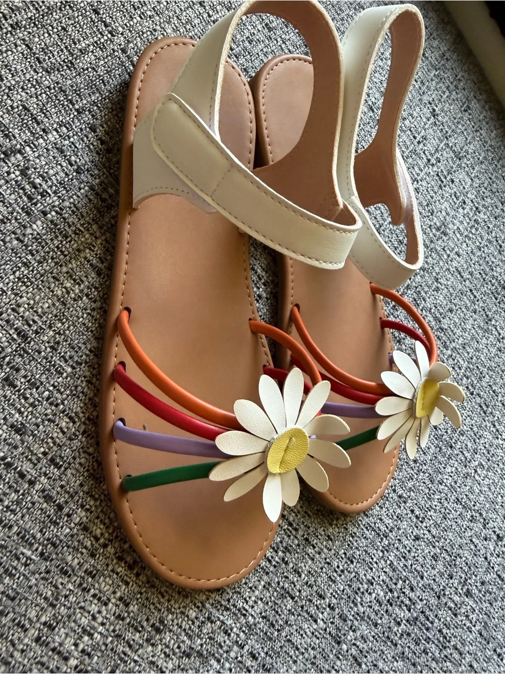 Girls' White Daisy Multi-Color Strap Sandals kids